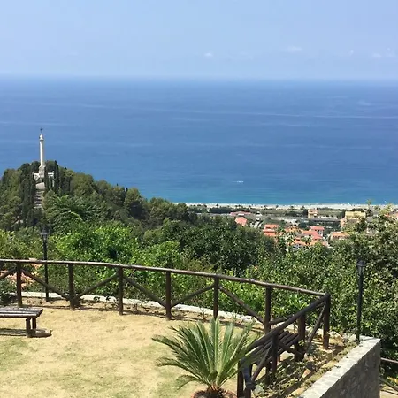 Il Muraglio Panzió 3*